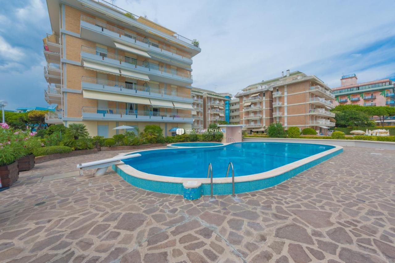 Residence Solmare Immobiliare Pacella Lido di Jesolo Exterior photo