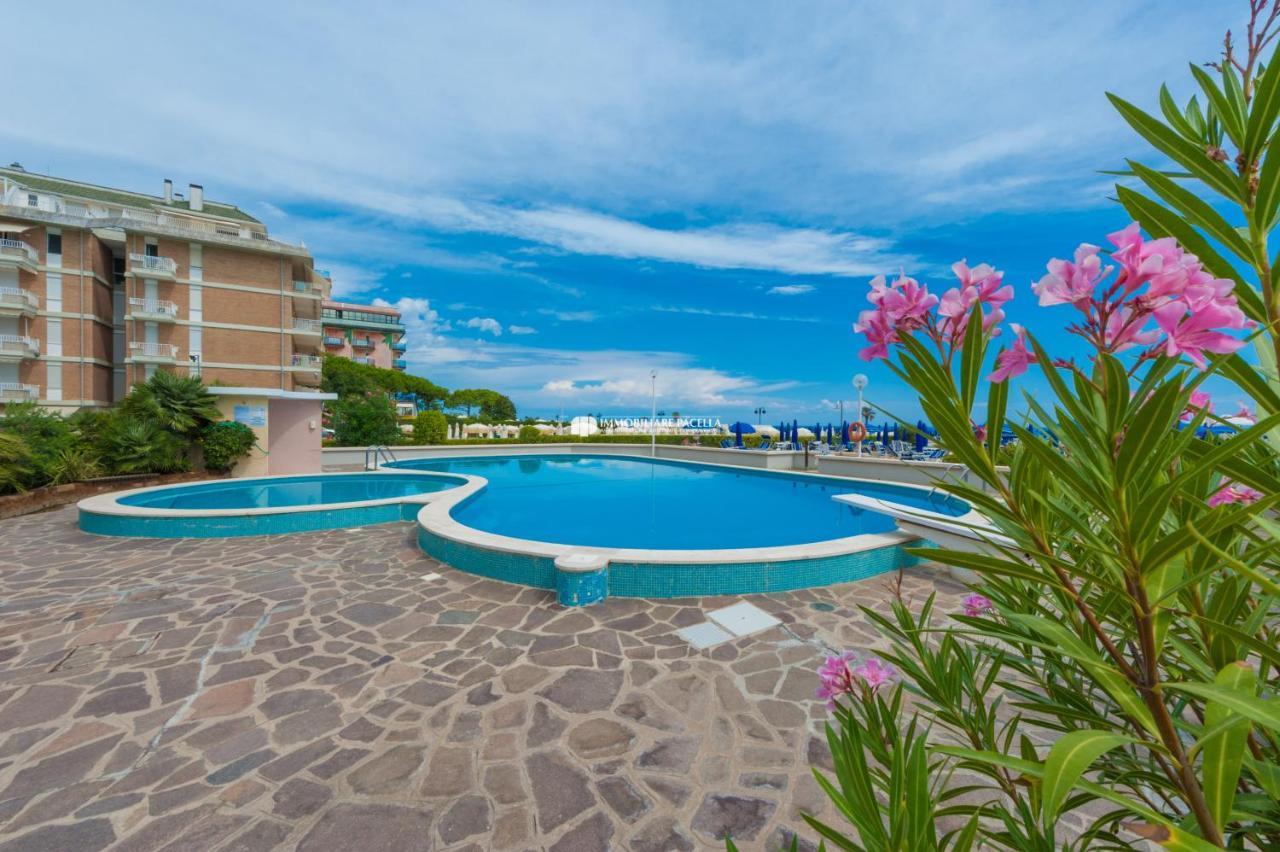 Residence Solmare Immobiliare Pacella Lido di Jesolo Exterior photo