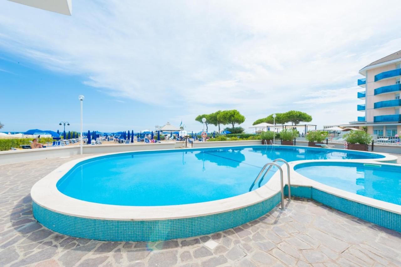 Residence Solmare Immobiliare Pacella Lido di Jesolo Exterior photo